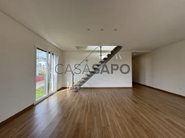 Ver Apartamento T3 Duplex Com garagem, Santana, Sesimbra (Castelo), Setúbal, Sesimbra (Castelo) em Sesimbra