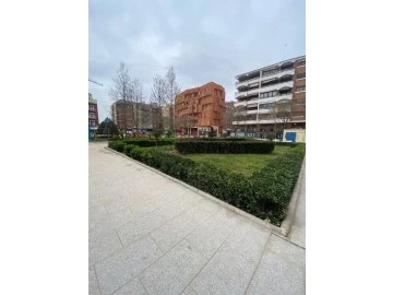 Veure Plaça de pàrquing, Centro, Casco Antiguo - Centro, Badajoz, Casco Antiguo - Centro en Badajoz