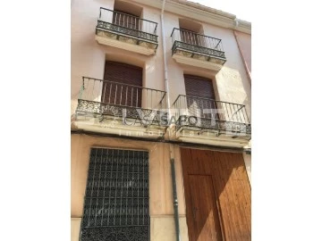 Veure Casa 5 habitacions, Triplex Amb garatge, Centro, Almazora / Almassora, Castellón, Centro en Almazora / Almassora