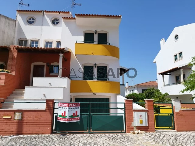 12 Casas para Venda, Moradias Novo, em Rio Maior - CASA SAPO - Portal  Nacional de Imobiliário