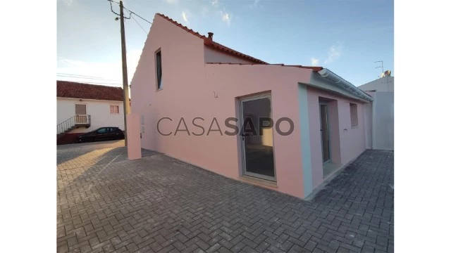 Moradia T3 Duplex para comprar em Caldas da Rainha