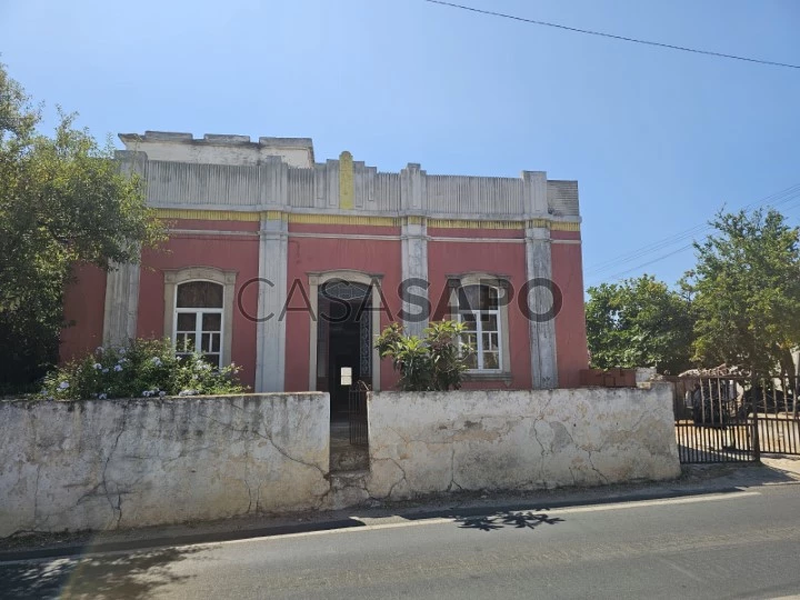 2 Casas antigas perto de Loulé