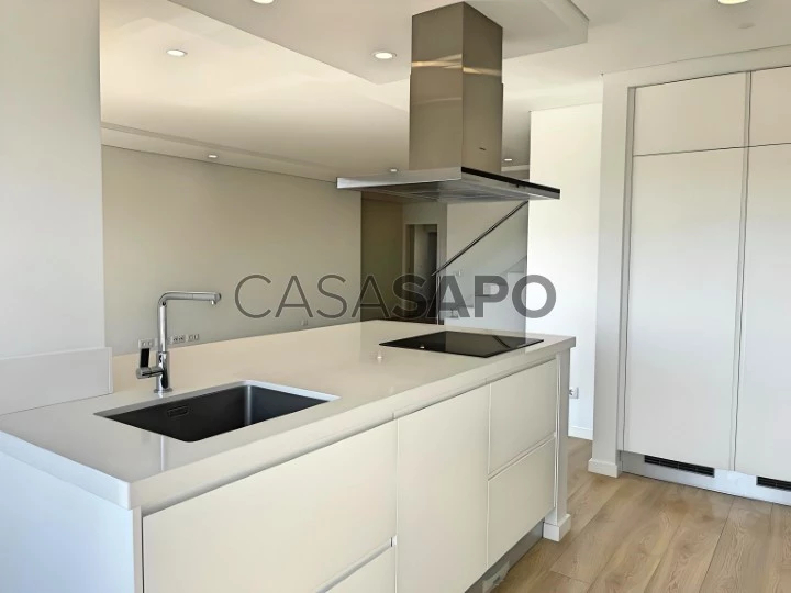 Apartamento T5 Duplex para comprar no Montijo