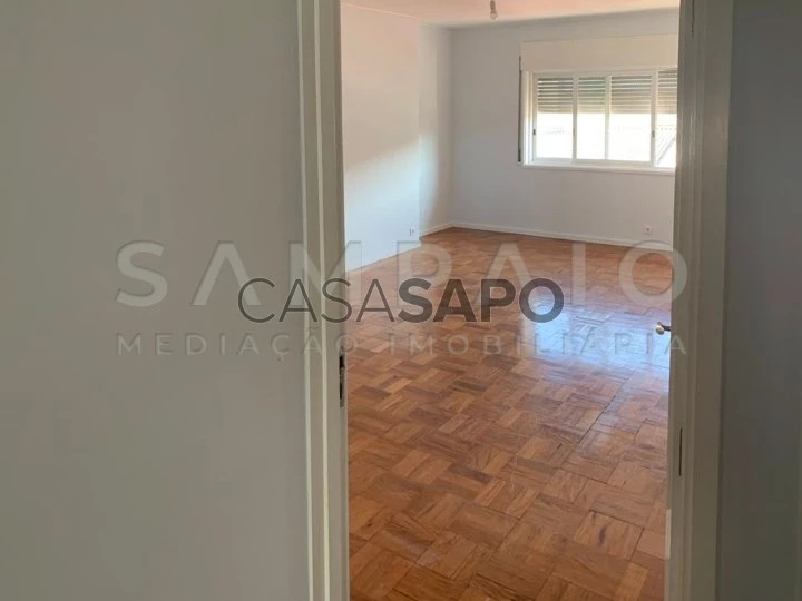 Apartamento T3+1 para comprar em Vila Nova de Gaia