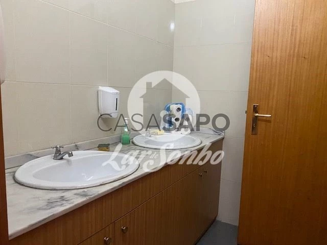 Comercial para comprar em Barcelos