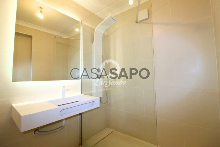 Apartamento T4 para comprar em Barcelos