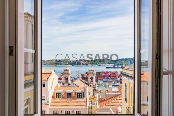 Apartamento T3 Triplex para alugar em Lisboa