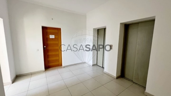 Apartamento T4 para comprar na Azambuja