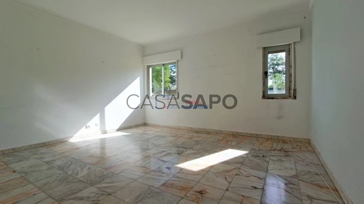 Apartamento T2 para comprar em Alenquer