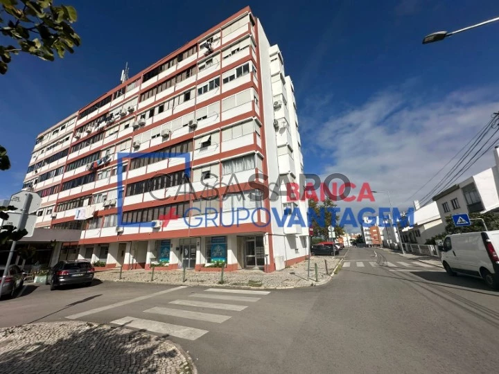 Apartamento T3 para comprar no Barreiro