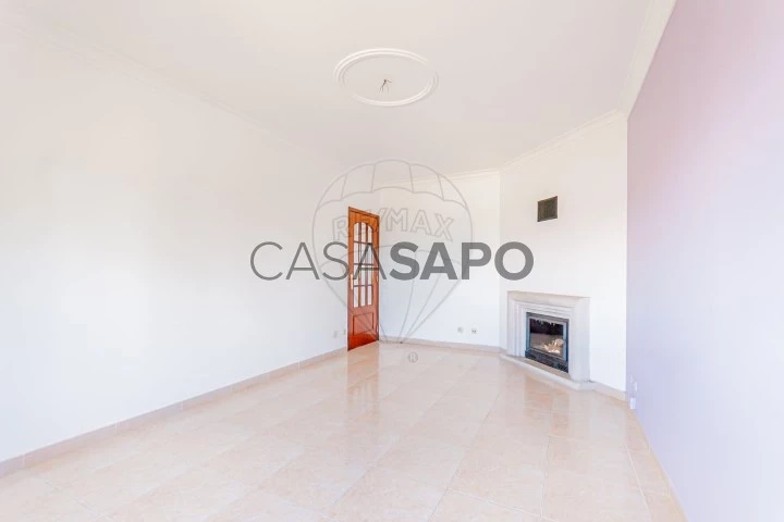 Apartamento T1 para comprar em Sintra