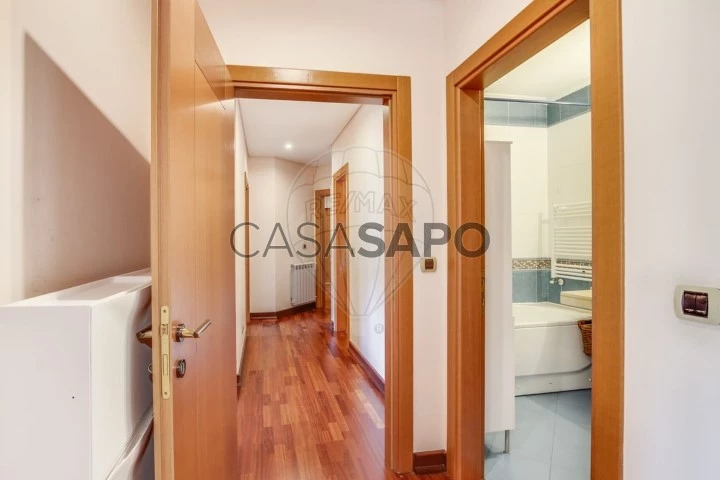 Apartamento T2 para alugar em Loures