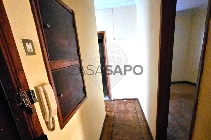 Apartamento T2 para alugar em Loures