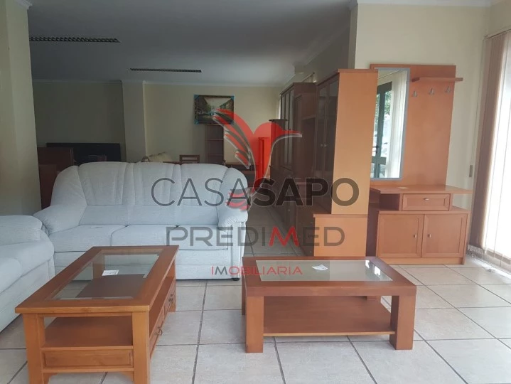 Comercial para comprar em Santa Cruz