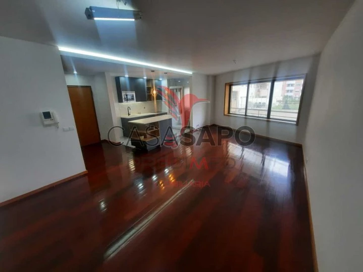 Apartamento T4 para comprar em Gondomar