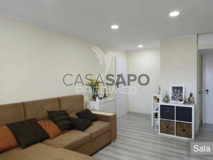 Apartamento T2 para comprar em Loures