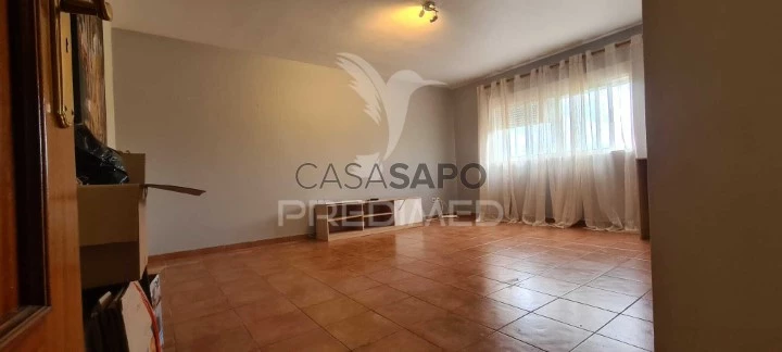 Apartamento T3 para alugar no Barreiro