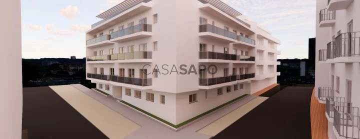 Apartamento T1 Triplex para comprar em Oliveira de Azeméis
