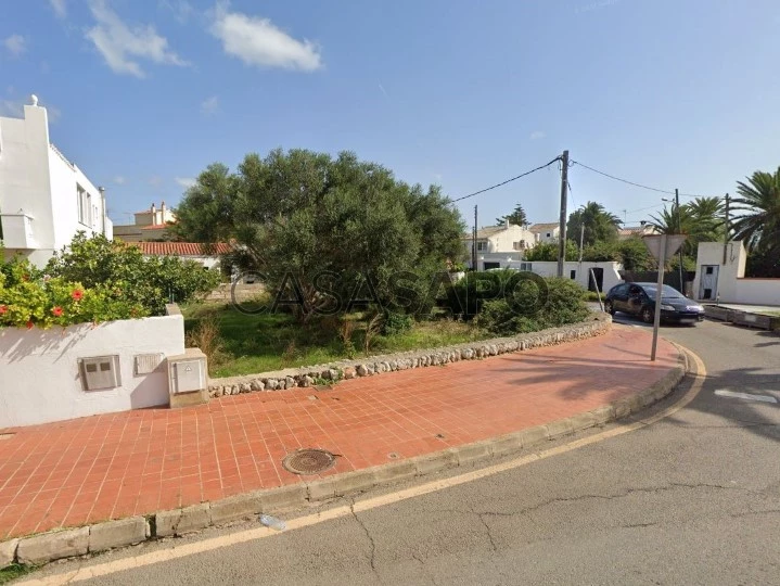 Plot in the centre of Sant Lluís