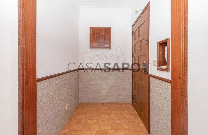 Apartamento T1 para alugar na Amadora