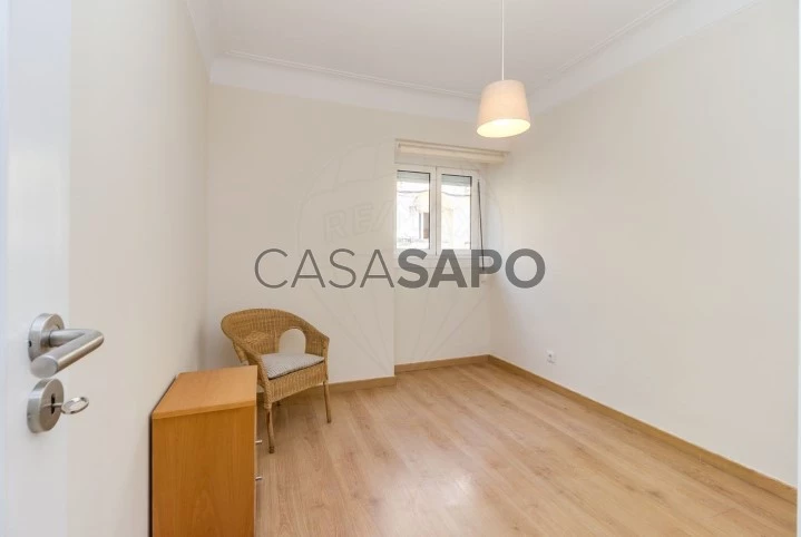 Apartamento T2 para comprar na Amadora