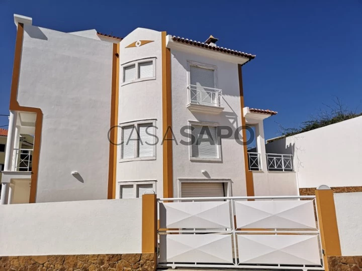 Moradia T3 Triplex para comprar em Mafra