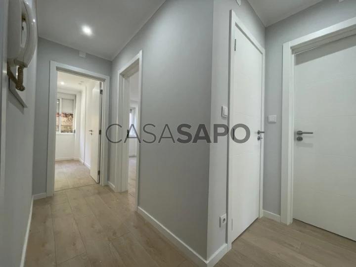 Apartamento T2 para comprar na Amadora