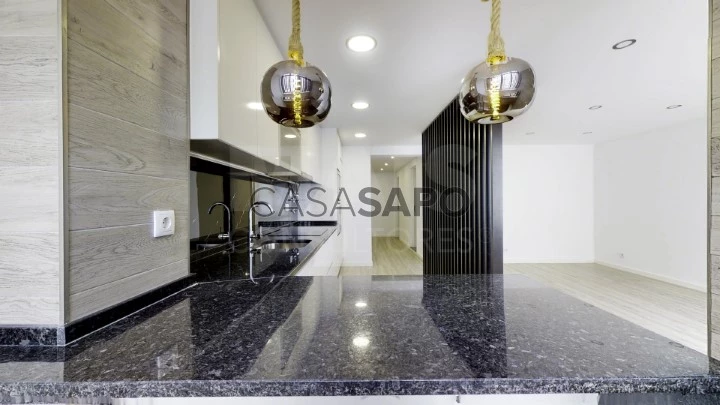 Apartamento T3 para comprar em Almada