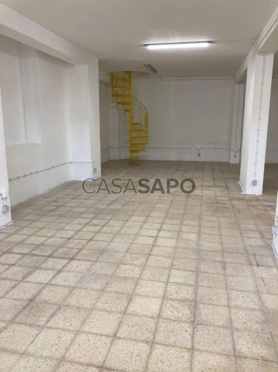 Comercial para comprar em Loures