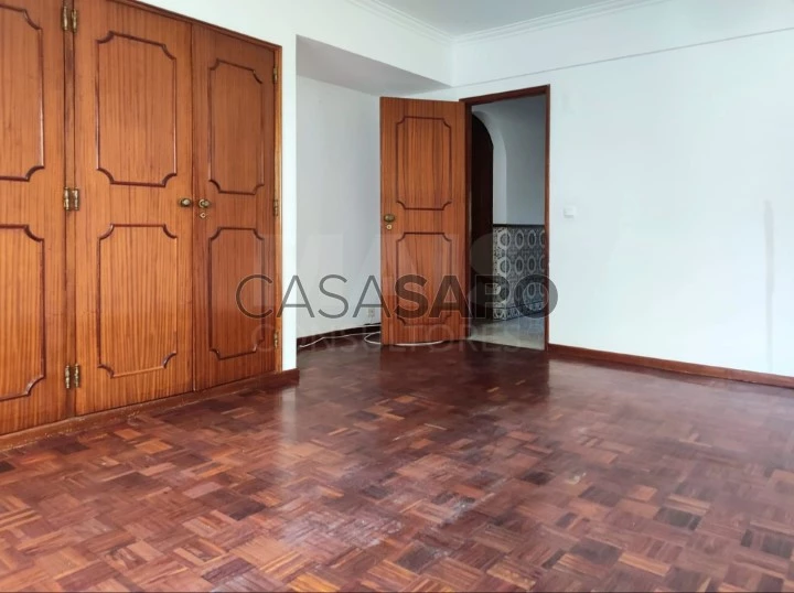 Apartamento T2 para comprar em Sintra