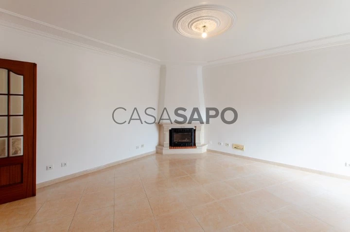 Apartamento T3 para comprar em Oeiras