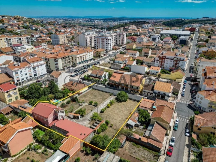 Terreno Urbano para comprar em Sintra