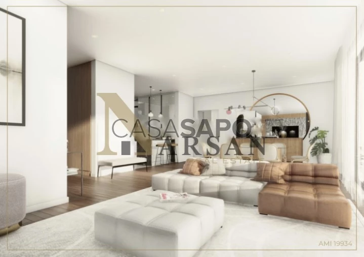 Apartamento T2 Triplex para comprar em Vila Nova de Gaia