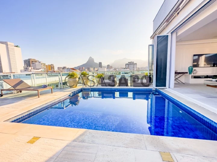 Cobertura de luxo, 4 suítes com vista e uma piscina absolutamente incrível á venda em Ipanema