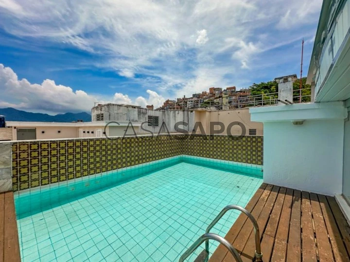 Duplex 3 bedroom penthouse for sale in Ipanema with swimming pool overlooking the sea and Morro Dois Irmãos