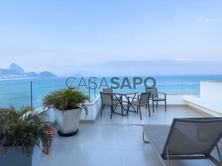 Penthouse of 3 suites in Copacabana with private pool