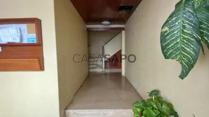 Apartamento de 2 assoalhadas localizado em zona central de Miratejo.