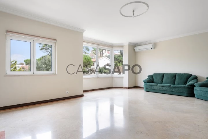 Apartamento T3 Duplex para comprar em Cascais