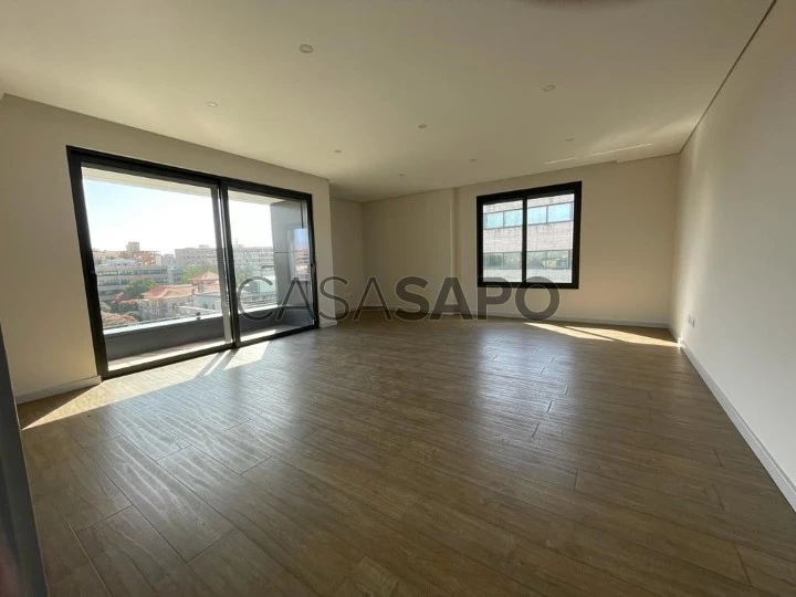 Apartamento T3 Triplex para comprar no Porto
