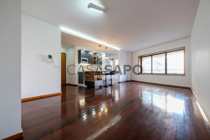 Apartamento T4 para comprar em Gondomar