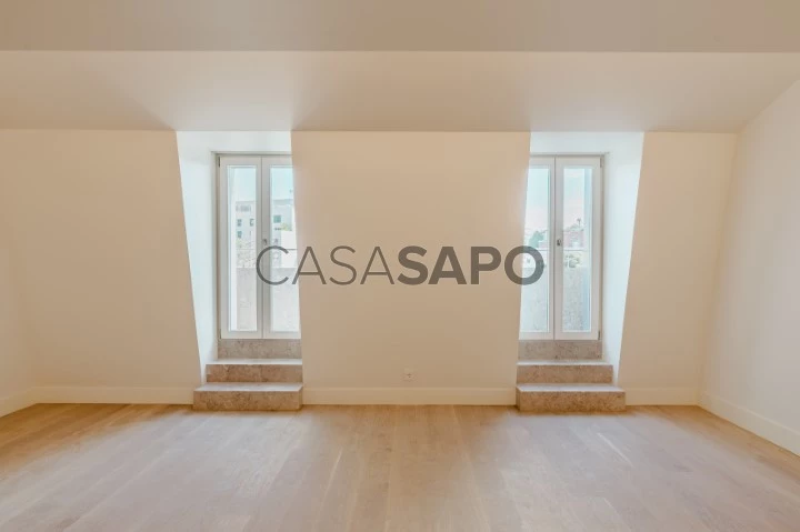 Apartamento T2+1 Duplex para comprar em Lisboa