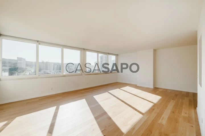 Apartamento T4 para comprar em Oeiras