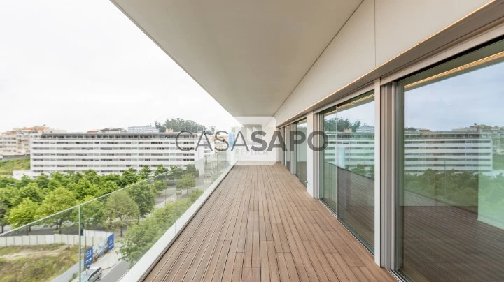 Penthouse T4 para comprar no Porto