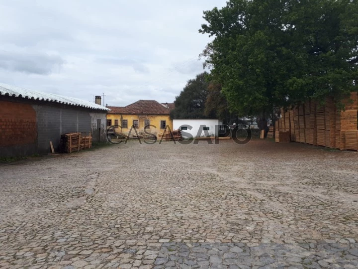 Terreno para comprar em Santa Maria da Feira