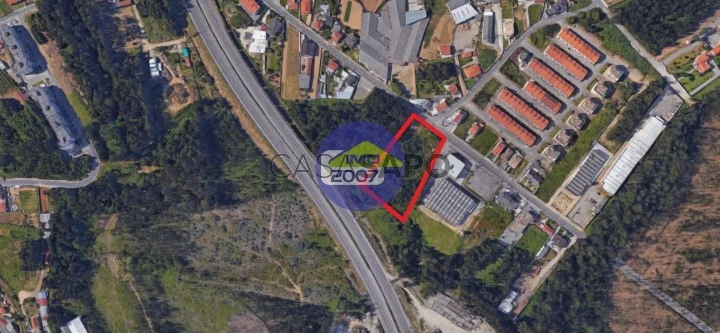 Terreno para comprar em Santa Maria da Feira