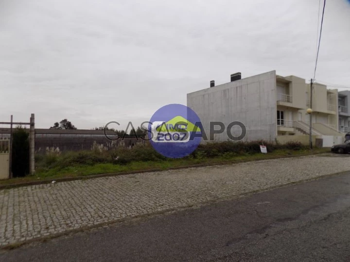 Terreno para comprar em Santa Maria da Feira