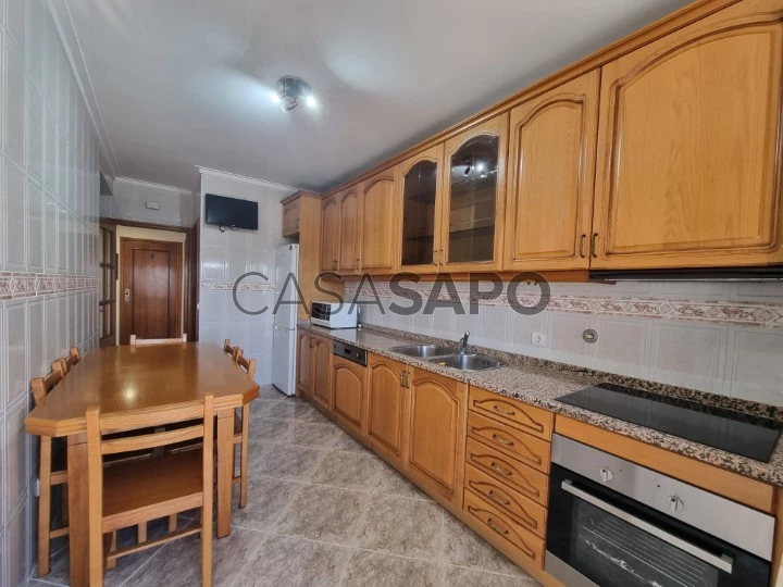 Apartamento T2 para comprar em Santa Maria da Feira