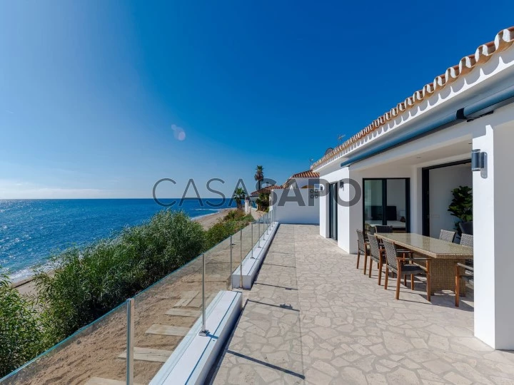 BEACHFRONT HOUSE FOR SALE COSTA DEL SOL 34