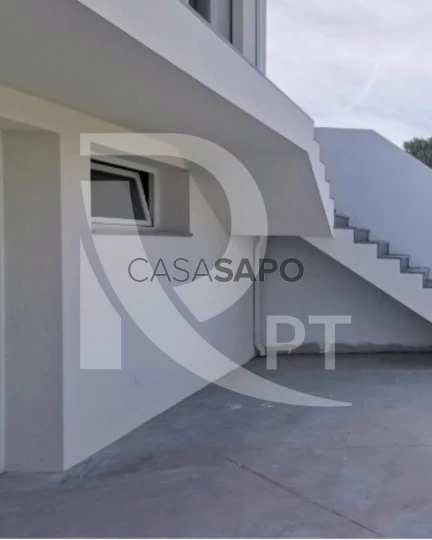 Moradia T4 Duplex para comprar em Aveiro