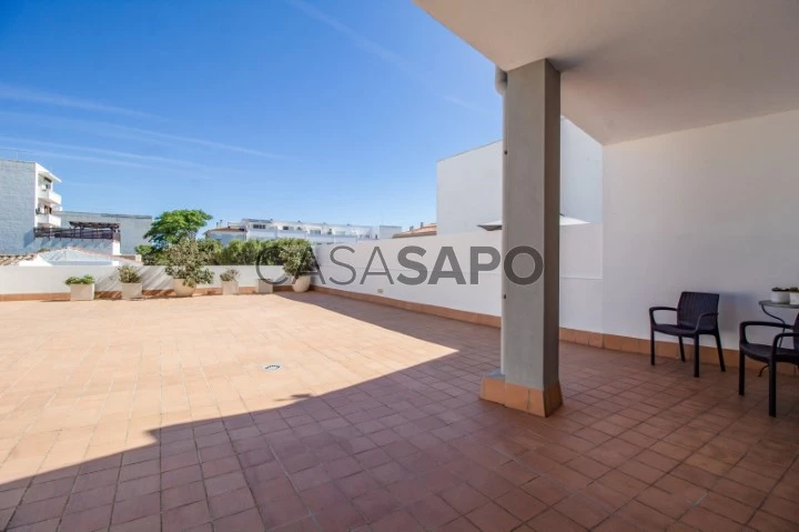 Private patio Mahon flat